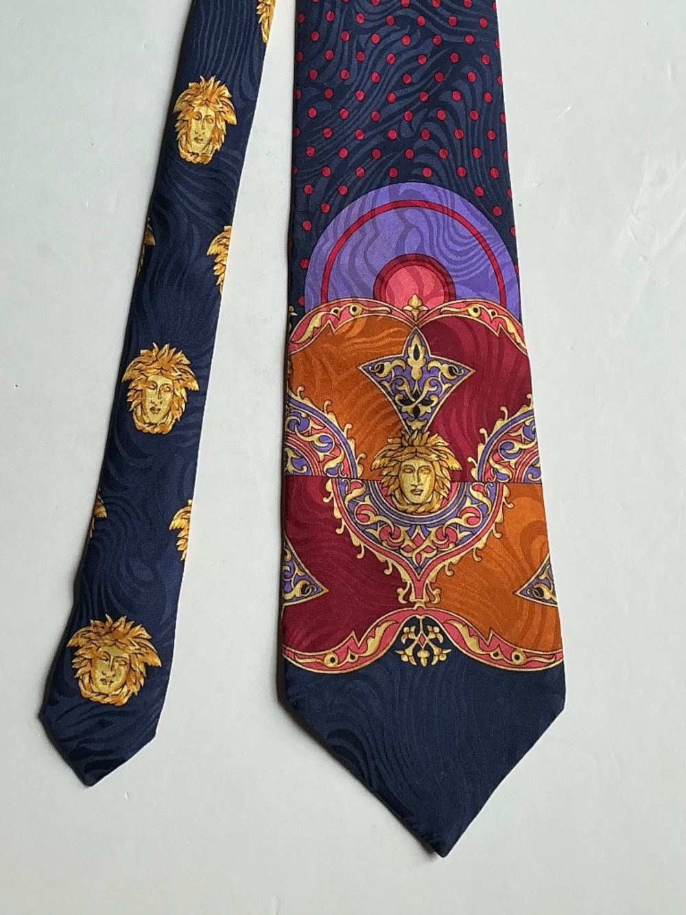 Vintage Gianni Versace lovely colours and design with Medusa all silk tie